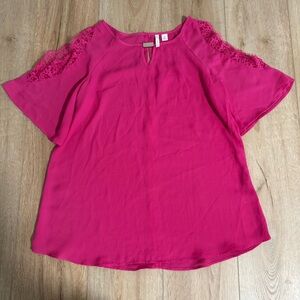 C Est.1946 Fuchsia Lace Accent Women's Blouse open on shoulders size XS